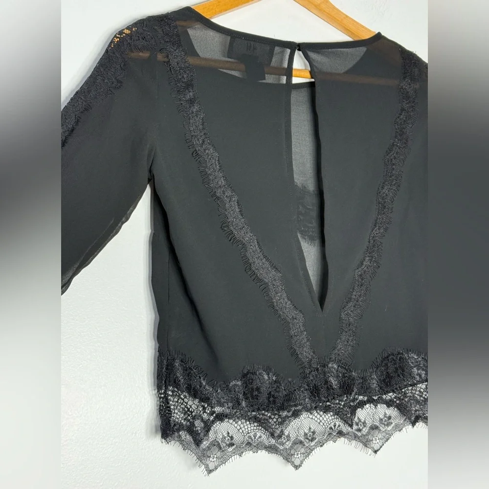 H&M chic black